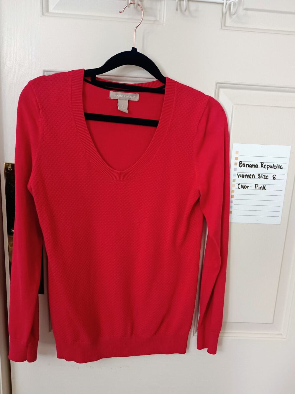 Banana Republic - Coral Pink V-Neck Cotton Blend Sweater - Sz S - EUC